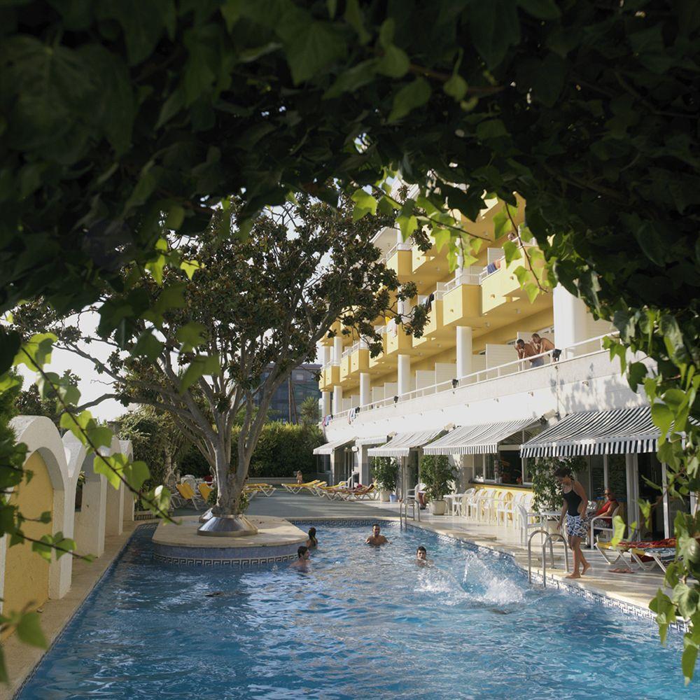 Augusta Club & Spa - Adults Only Lloret de Mar Exterior photo